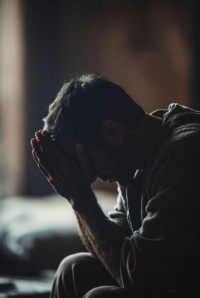 Как принятие себя поможет справиться с гневом