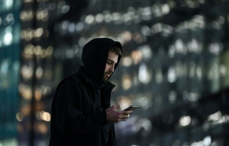 Миллион подтверждений возраста через Max в российских магазинах